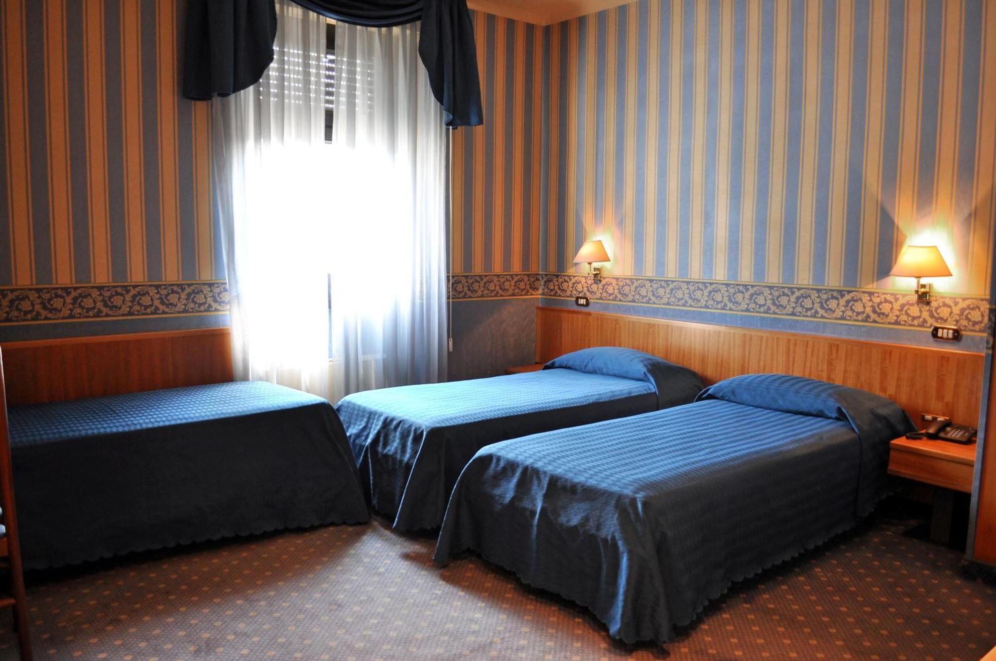 Hotel Garda — Zdjęcia 1